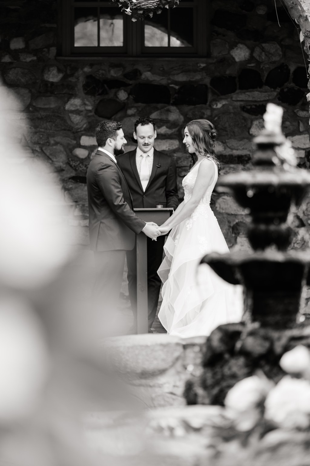 Jonathan E Hendry is licensed to officiate weddings in the United States